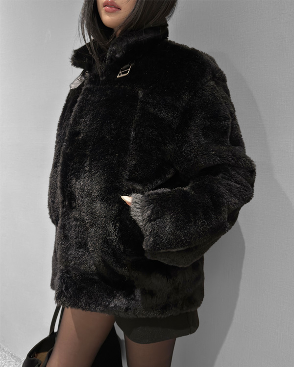 라인 퍼 무스탕