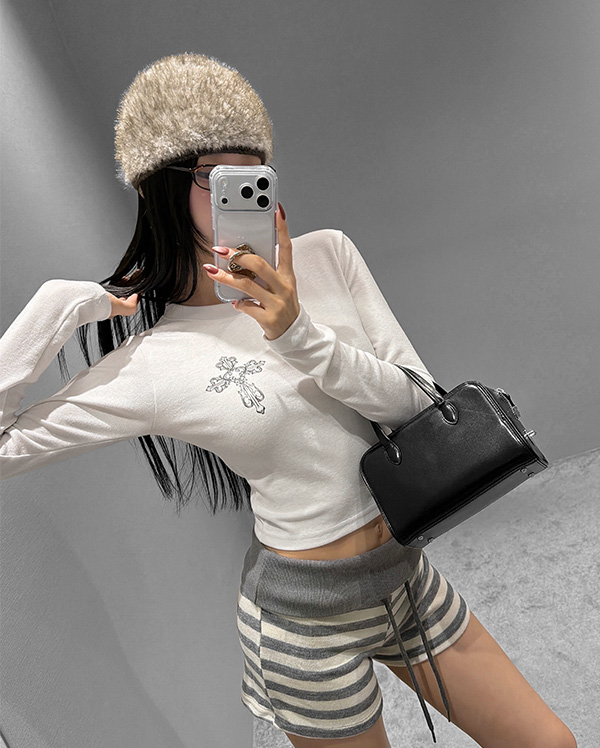 소프트 하츠 크롭 티셔츠