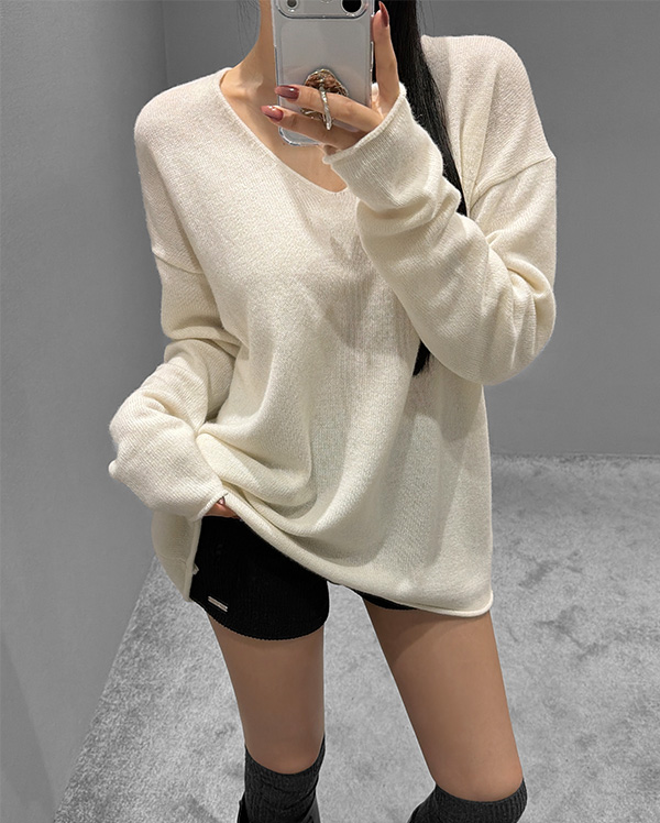 딥 브이 캐시미어 니트