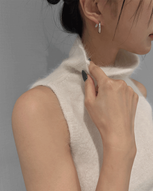 앙고라 소프트 터틀 니트 탑