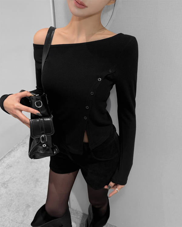 사이드 버튼 크롭 티셔츠